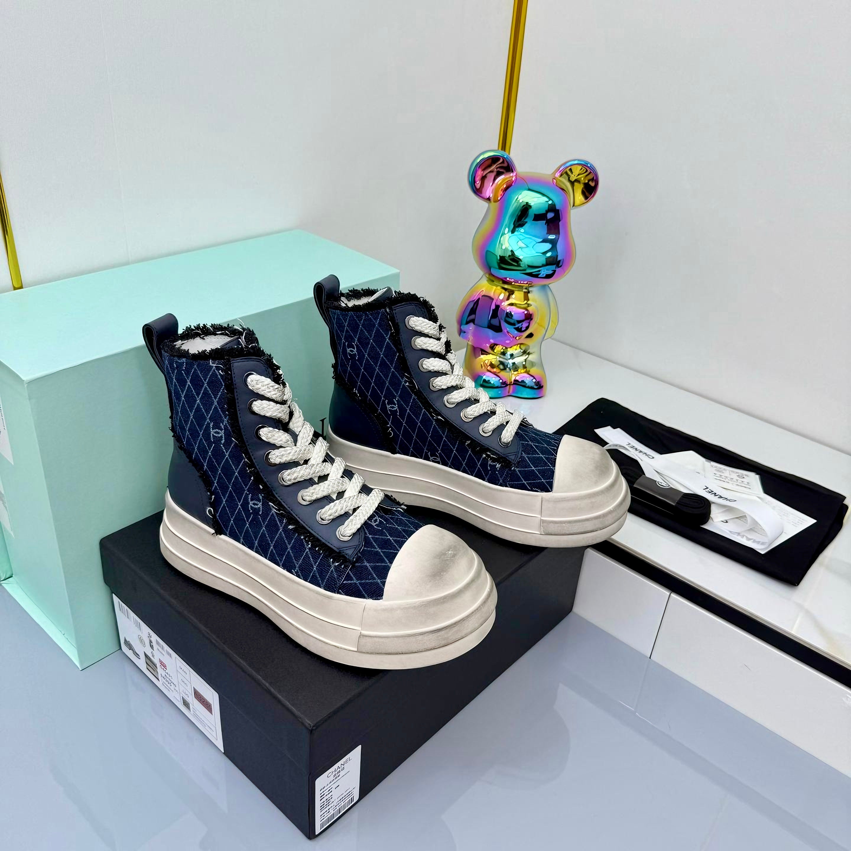 2105QC385Z Popular high-quality Boots