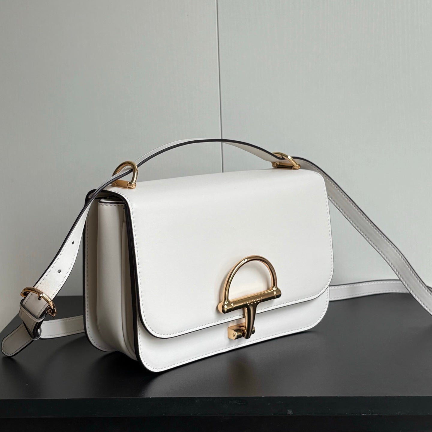 136PB110B Popular leather bag