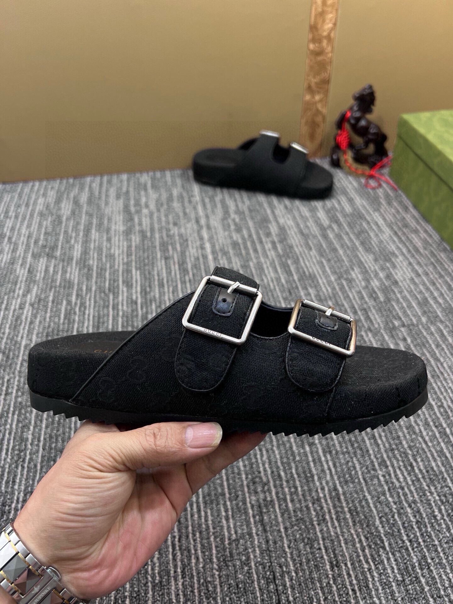 5QB17Z Popular shoes