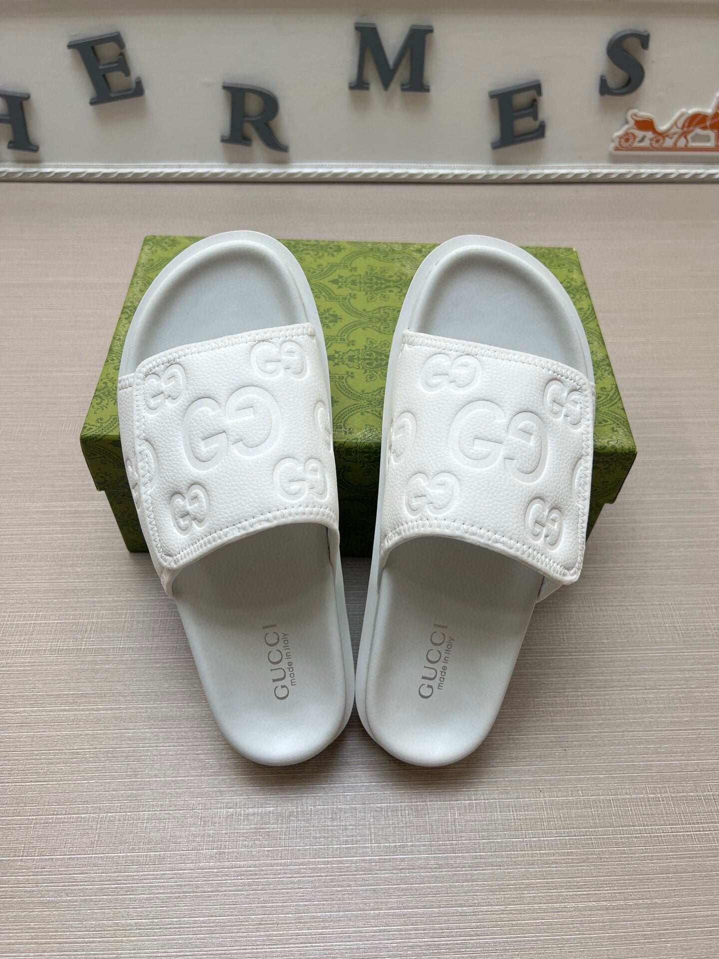 5LB230Z Popular Slippers