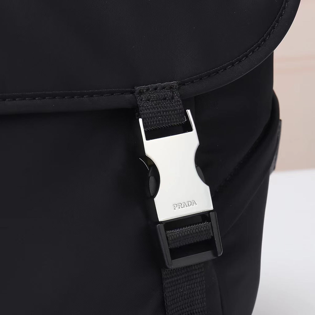 1WP111B Popular nylon fabric bag