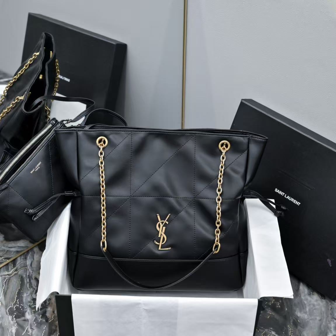 146RSL7B Popular leather bags