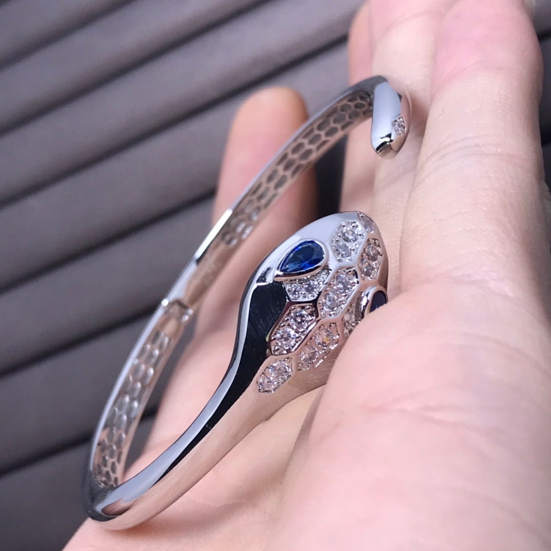 55QS40K  Popular Bracelets
