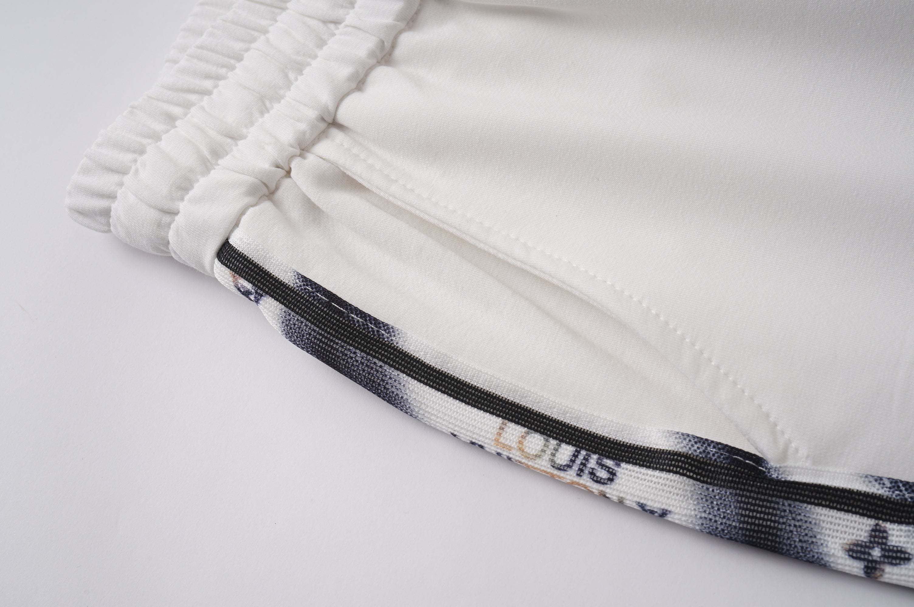 105ZE381U Popular Pants