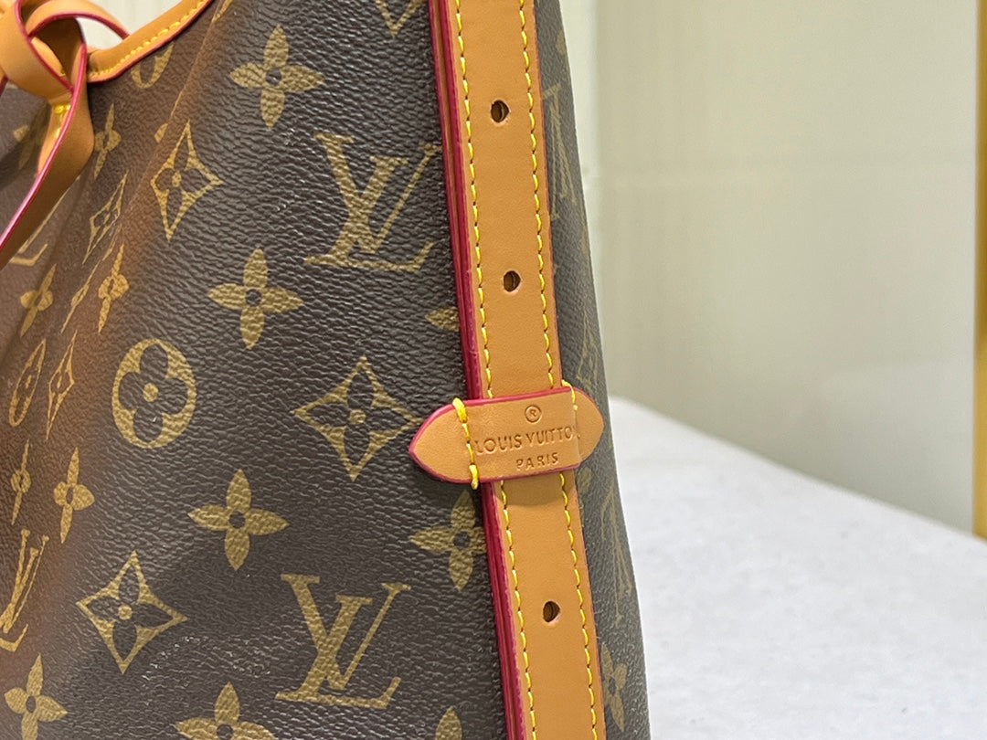 1XE147B Popular  leather bag 