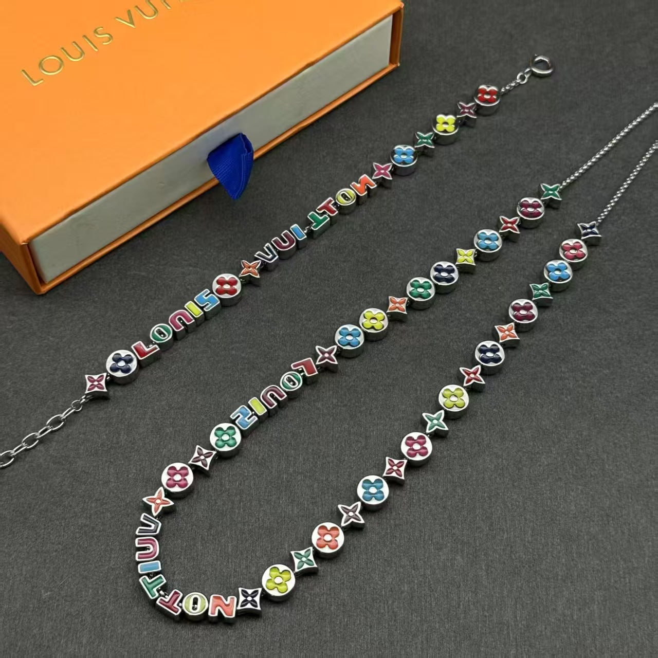 A1R66E2 Popular bag 's charms accessories