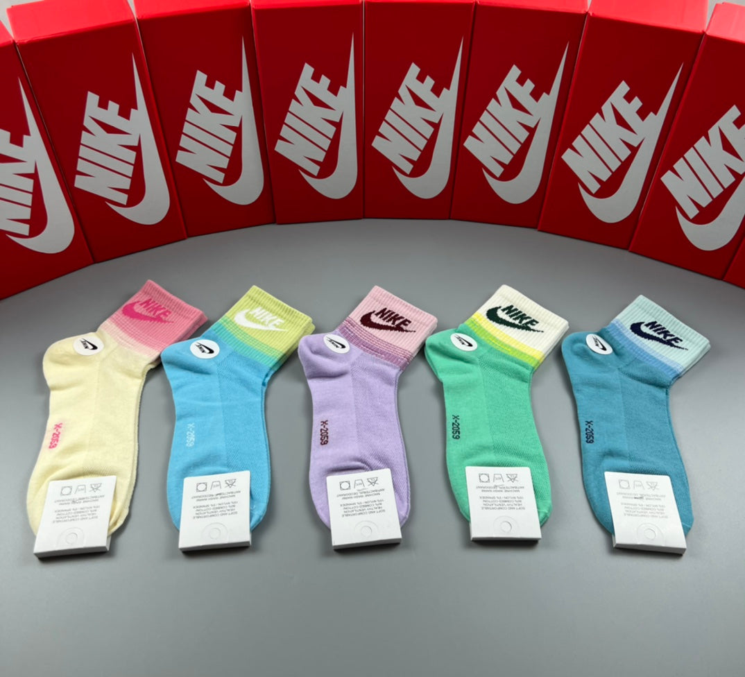 235QA70S Popular socks(5 pairs )