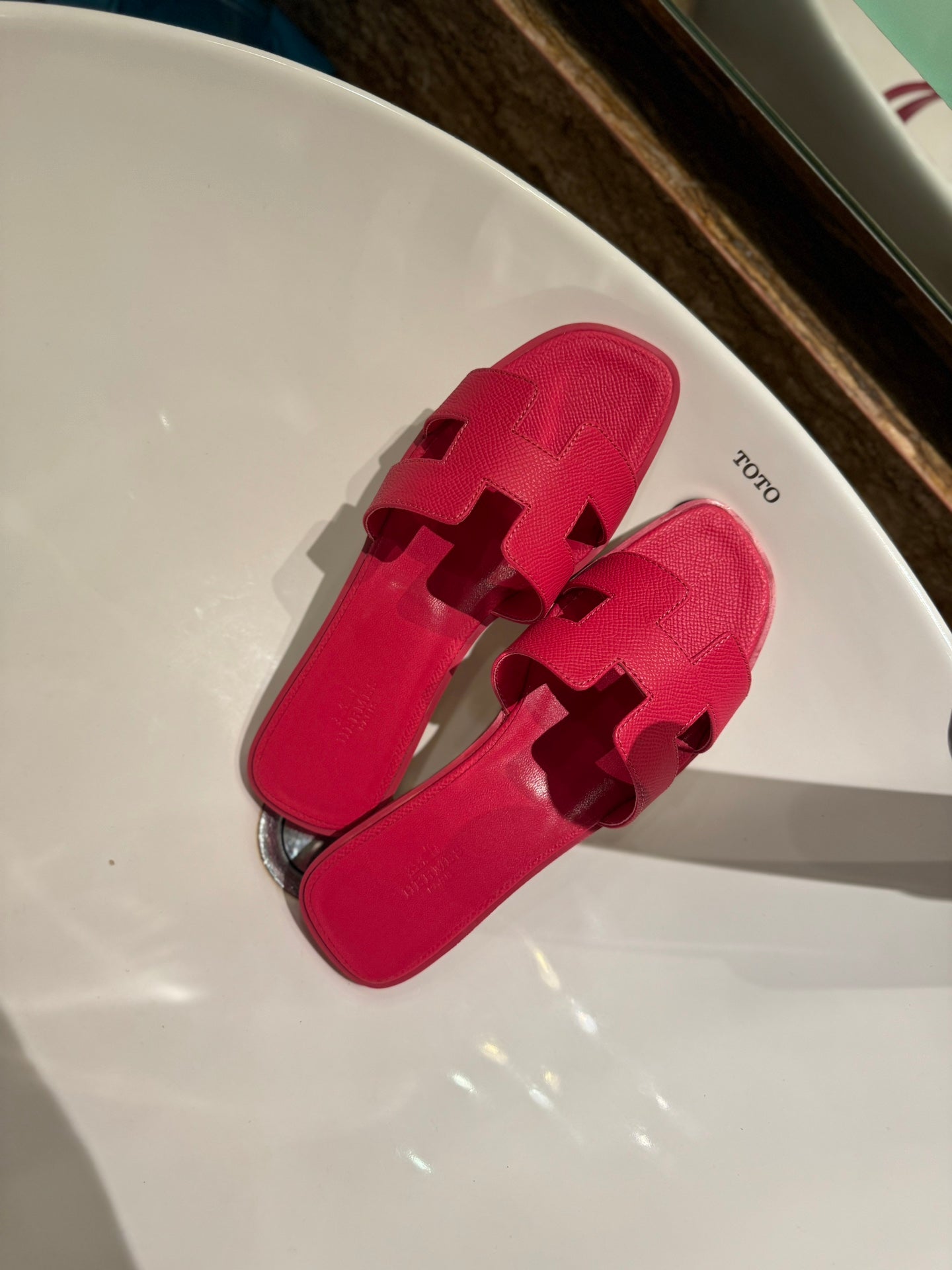 1ZH239Z Popular Slippers