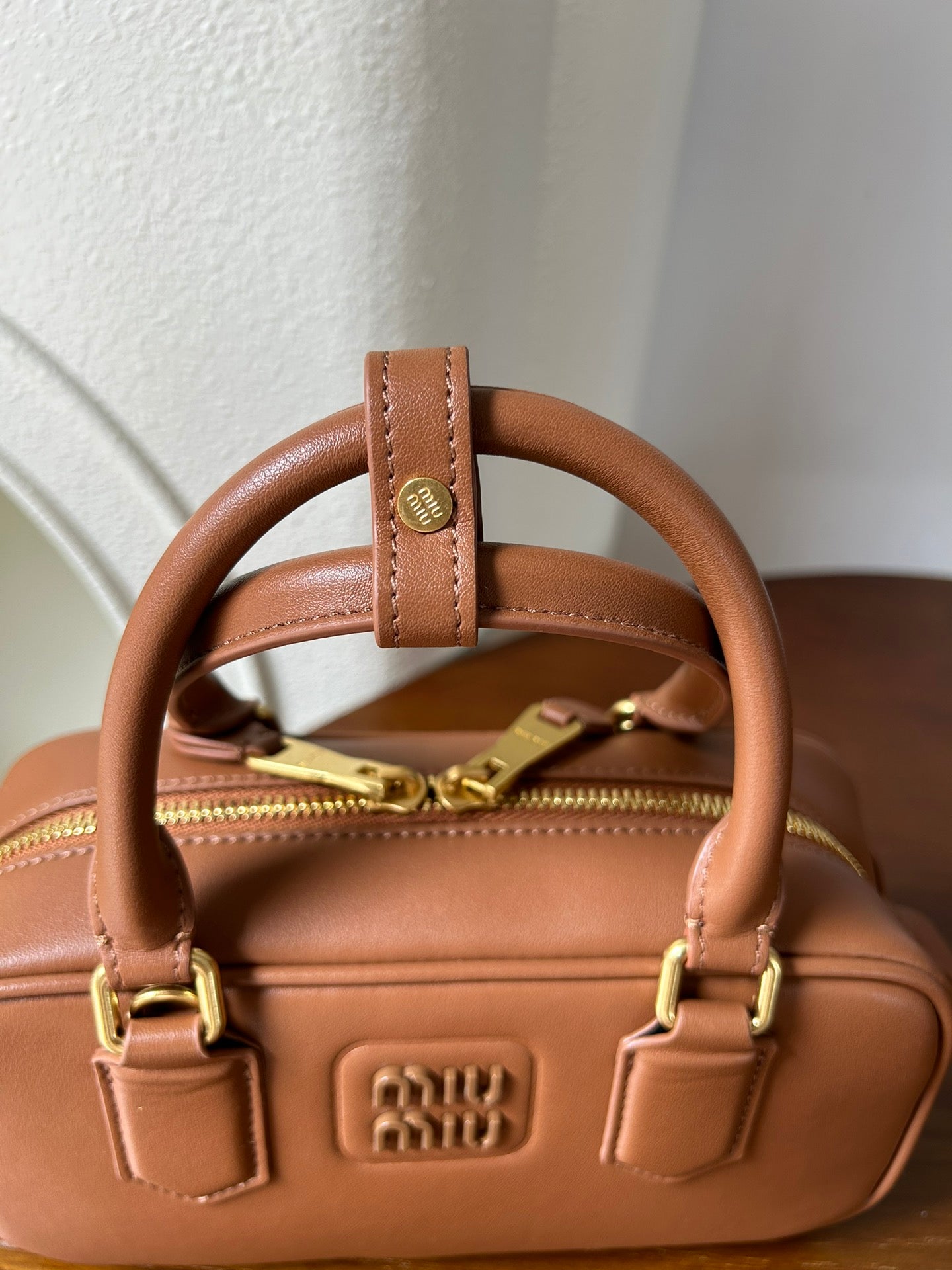 B1P46A156 Popular leather bags