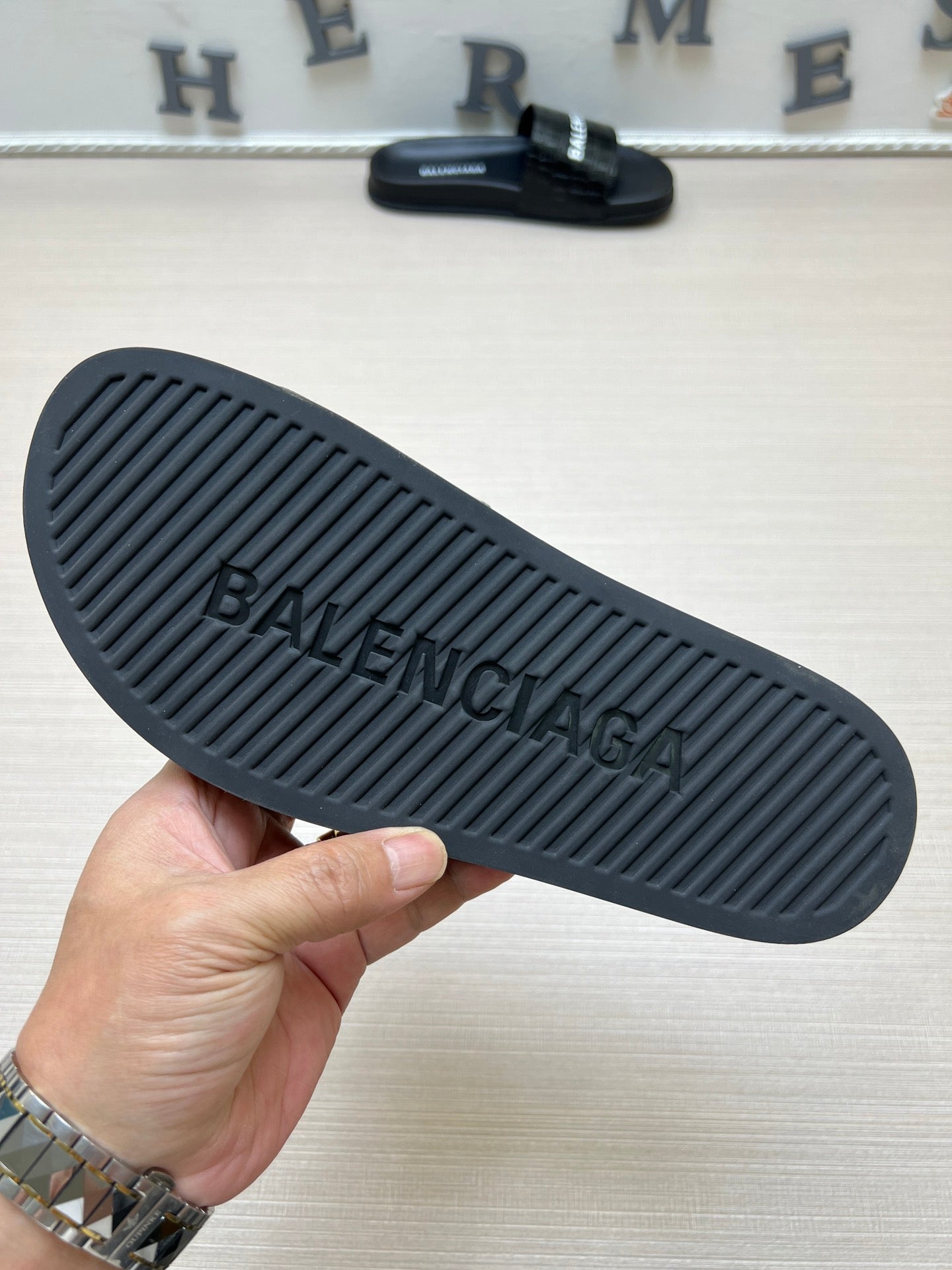 54J99Z Popular slippers