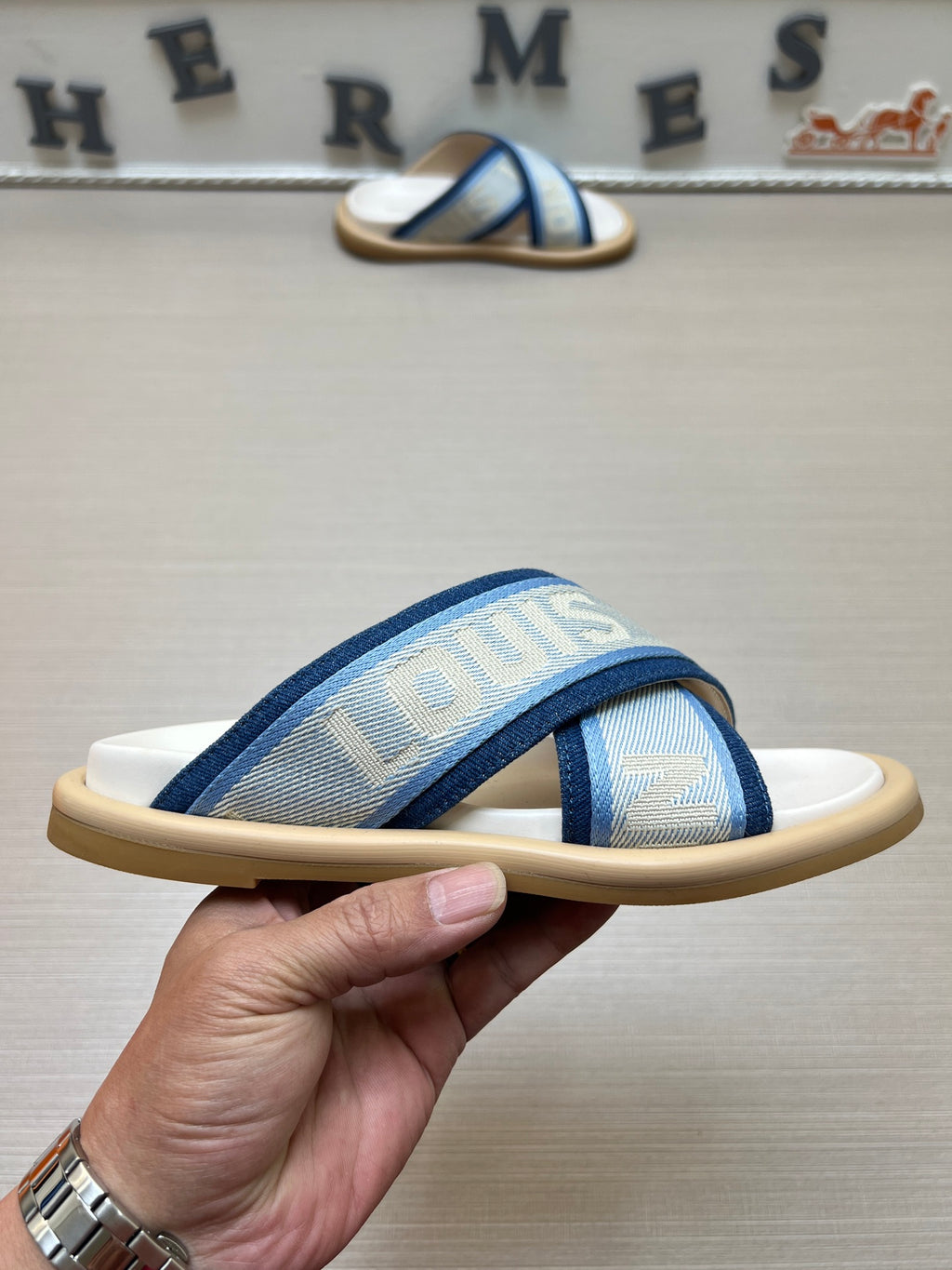 535ZE274Z Popular Slippers