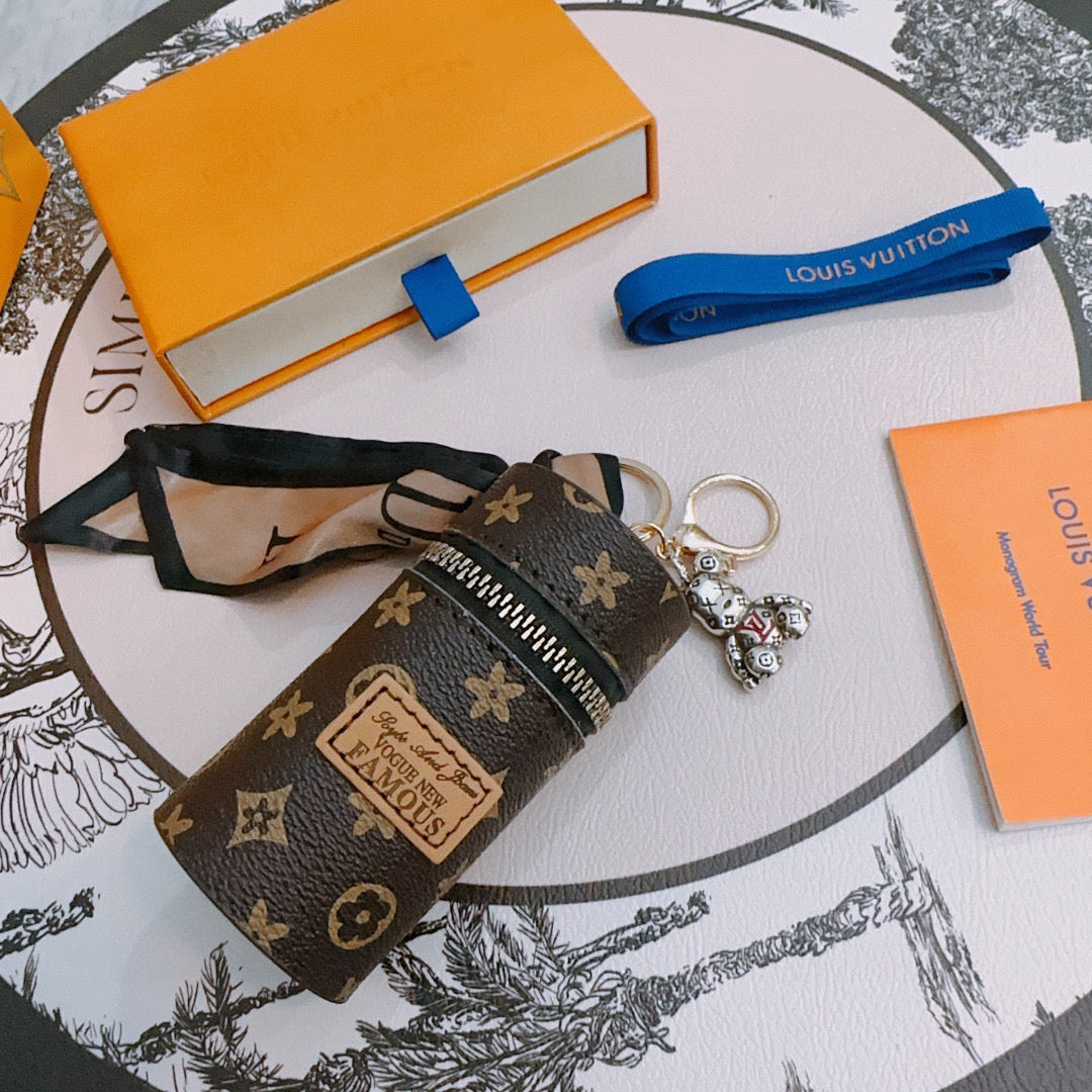 35ZE69A Popular bag 's charms accessories