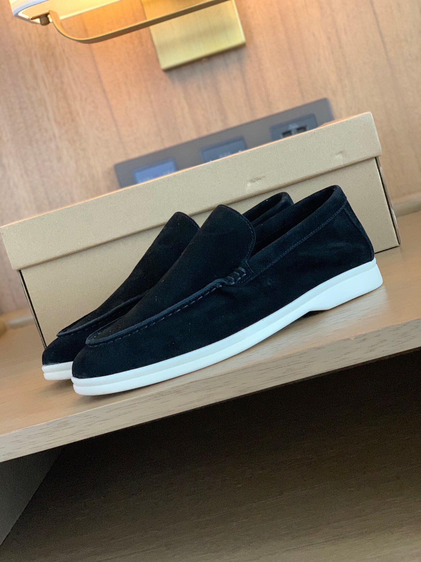 Z2X66A64 Popular high-quality Shoes