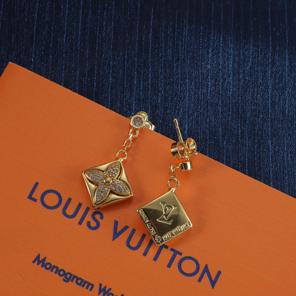 136NE67E Popular  Earrings