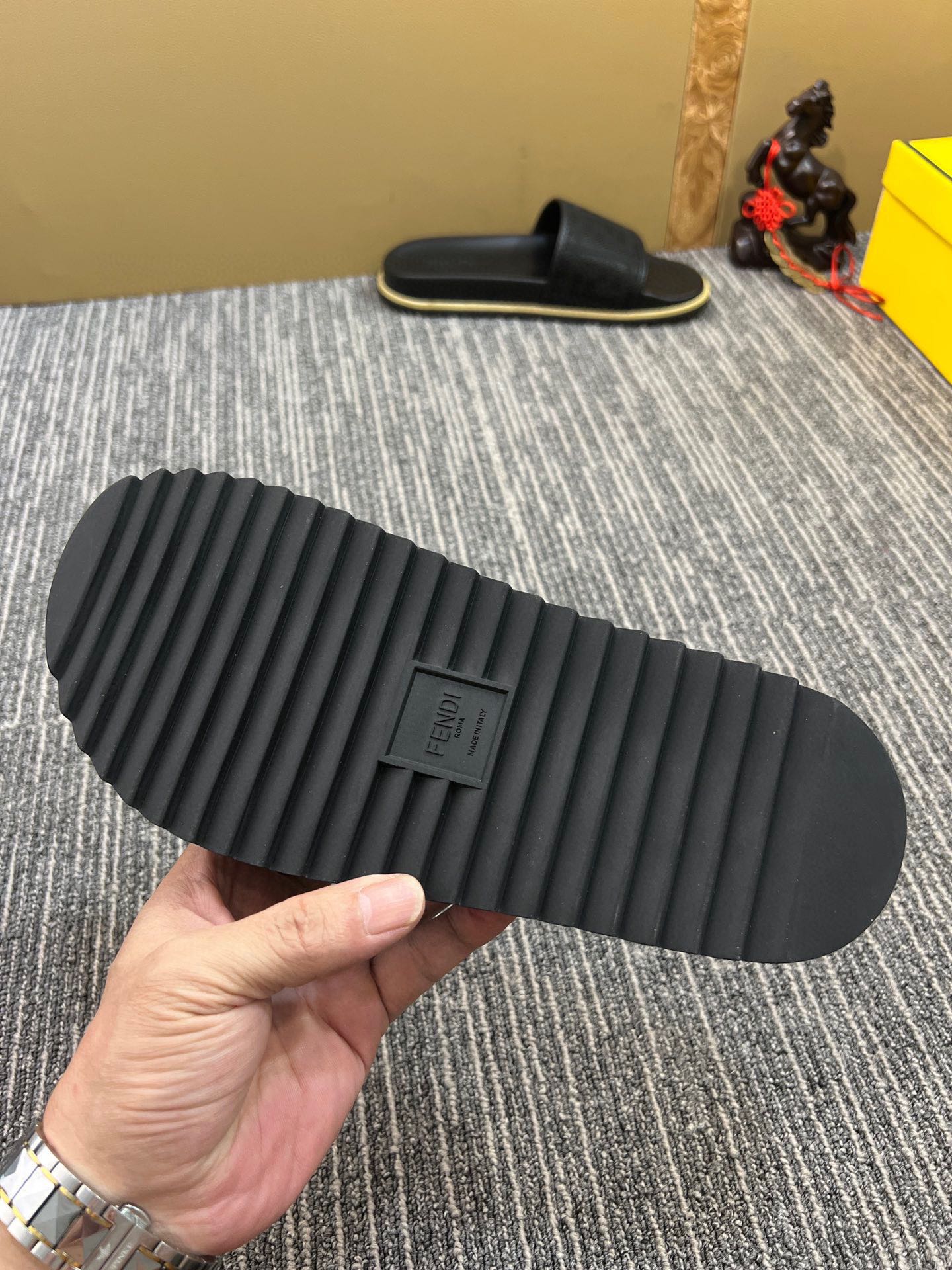 5XF105Z Popular Slippers