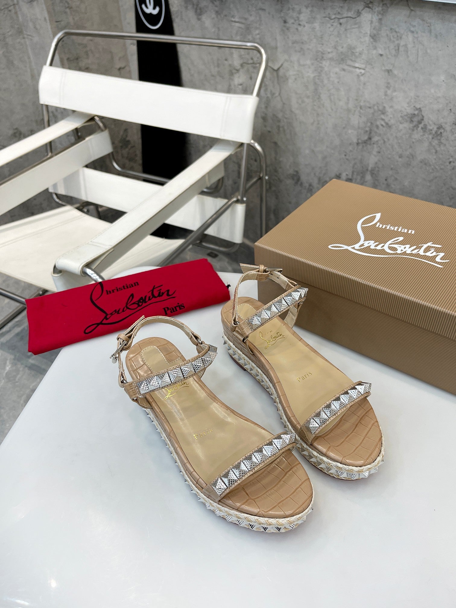 J4A39Z Popular leather High heels 6cm