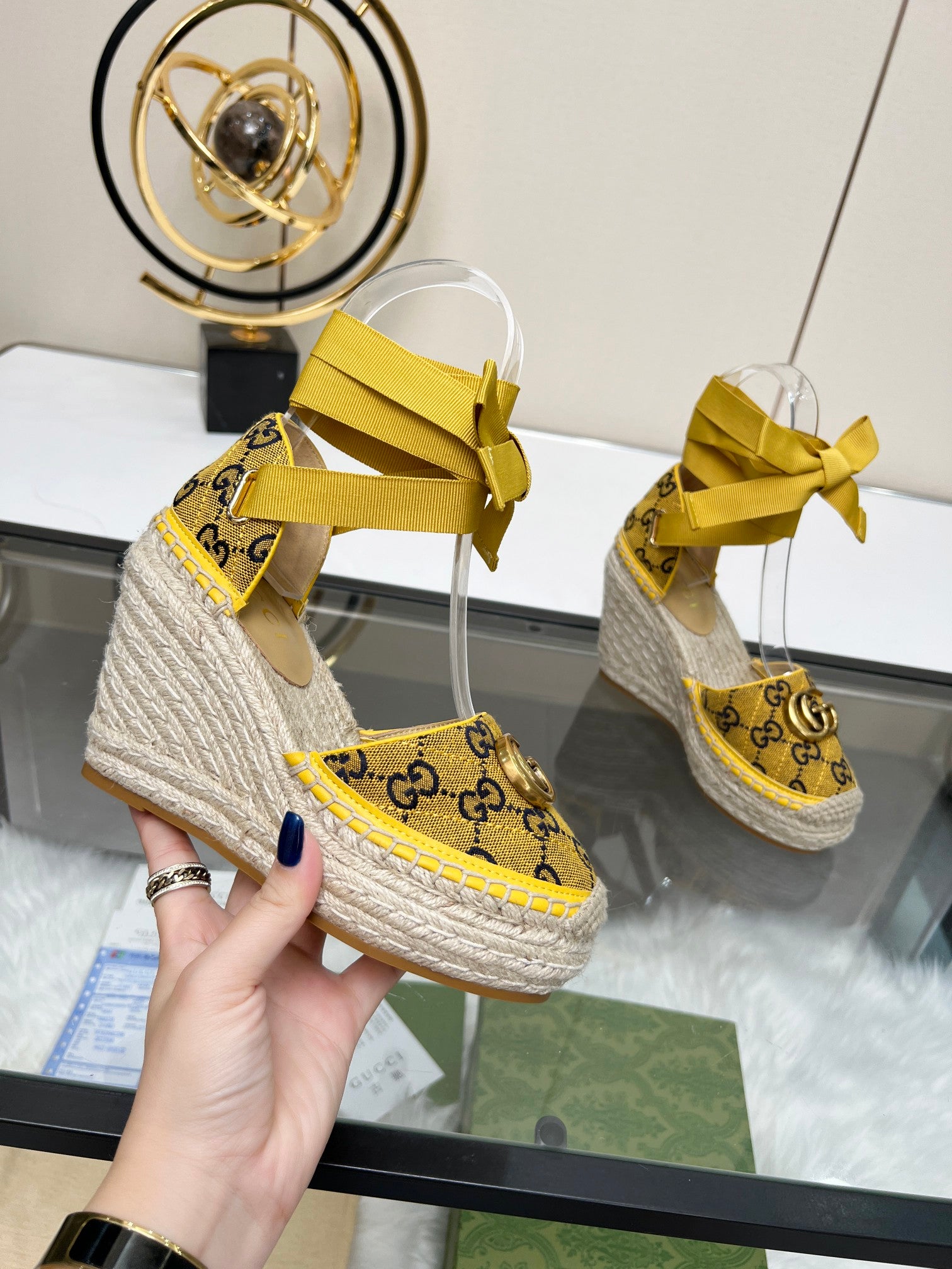 Z2X66B29  Popular High heels