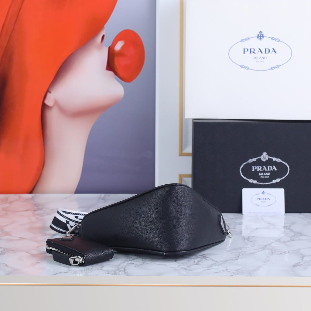 1XPD84B Popular   leather bag 