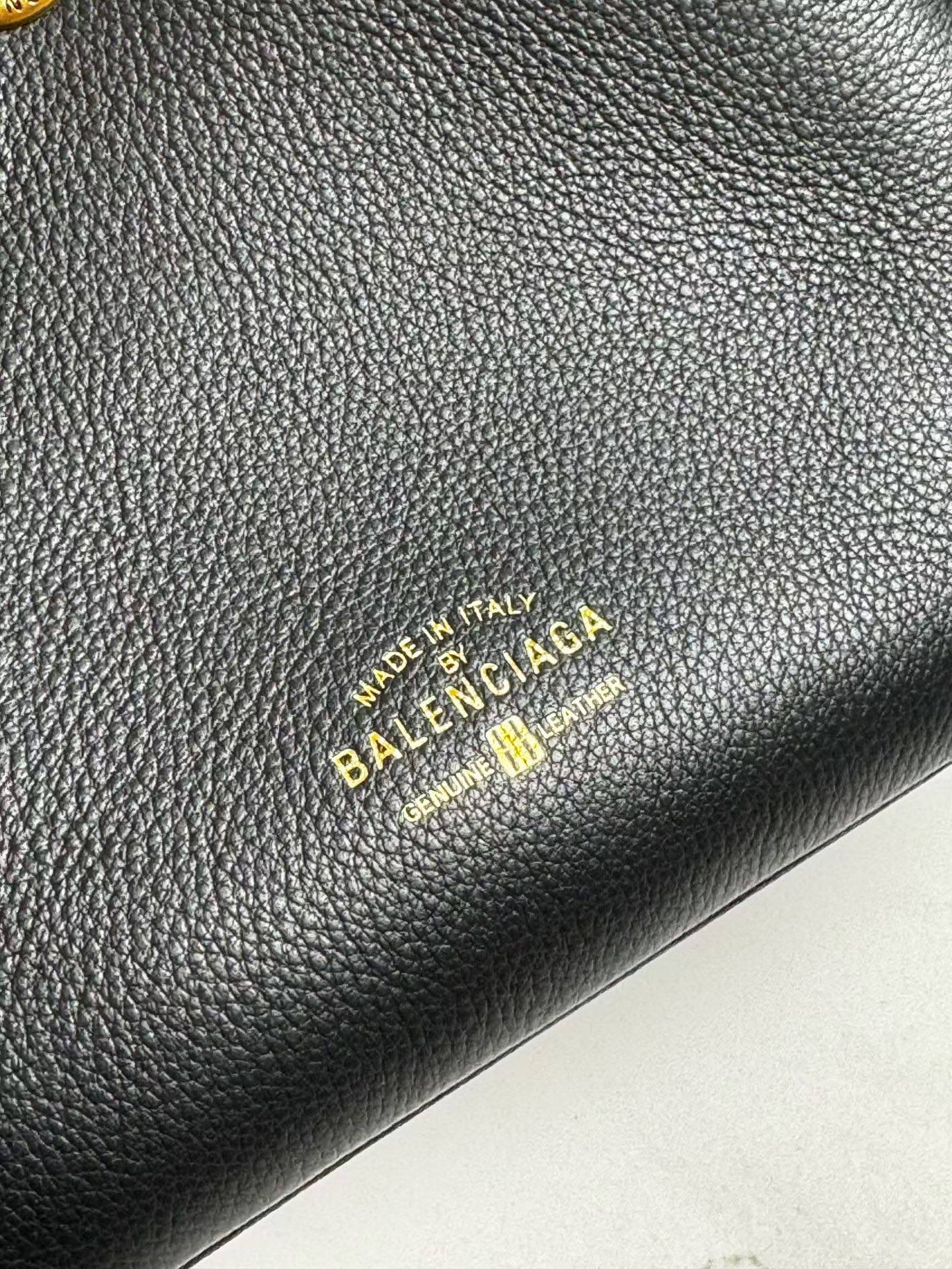 146PJ144B Popular leather bags
