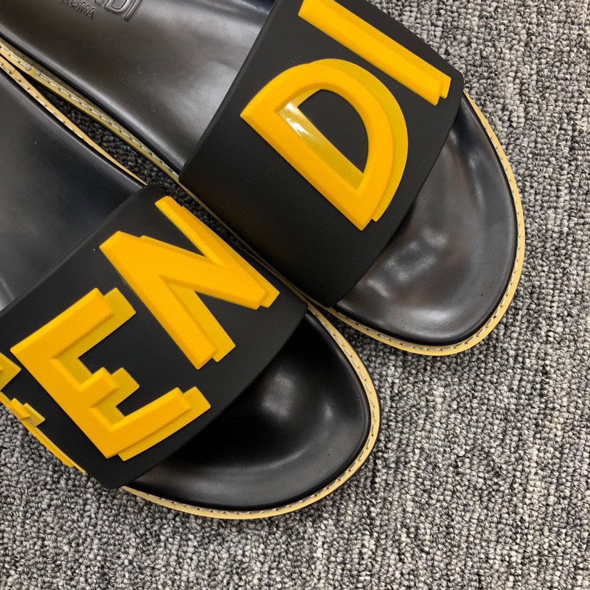 5XF106Z Popular Slippers