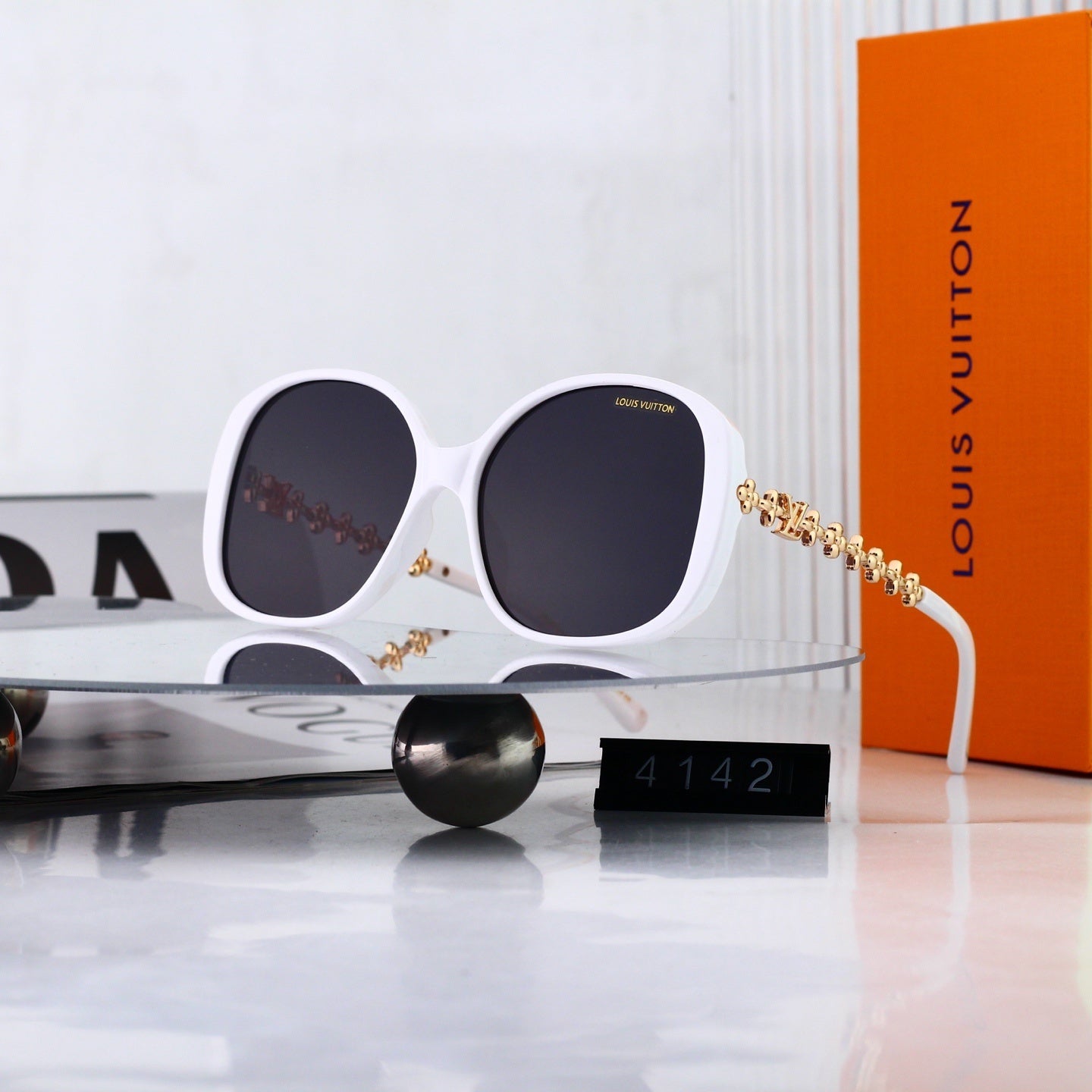 156PE12T Popular Sunglasses
