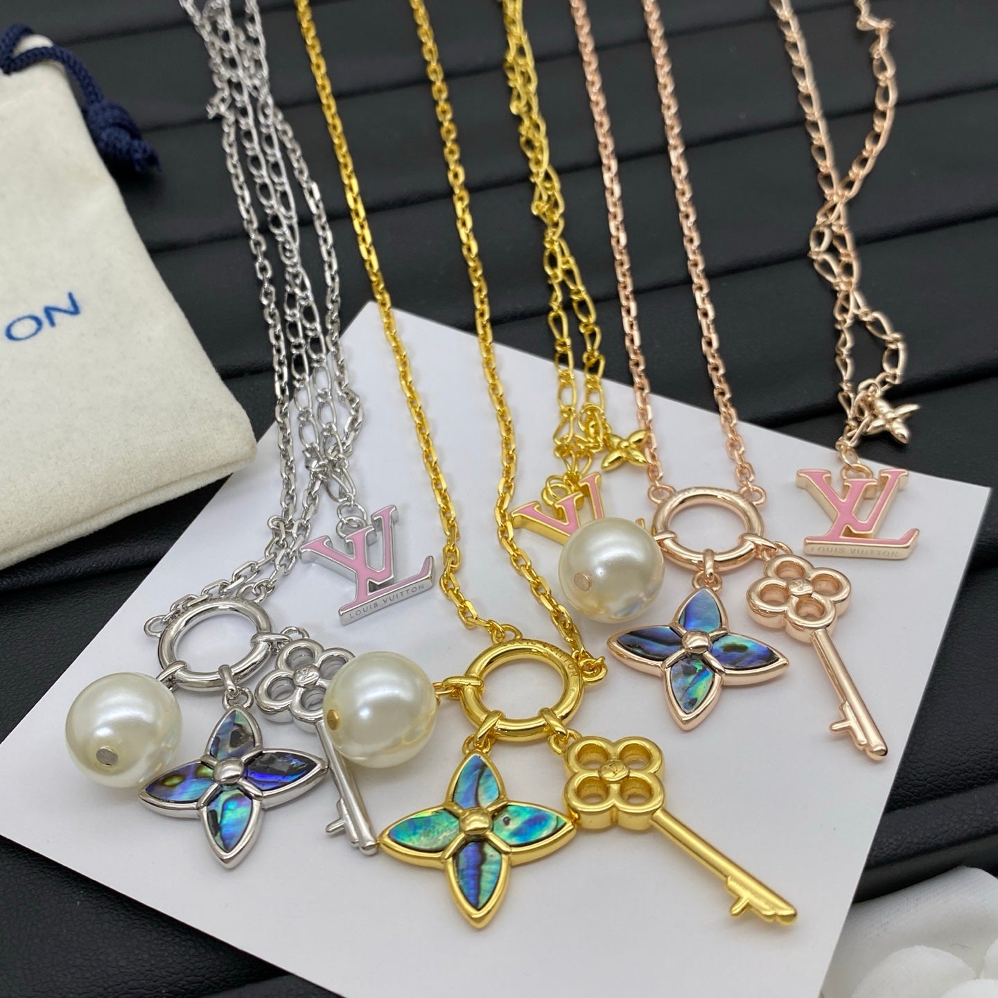15QE15X Popular Necklace