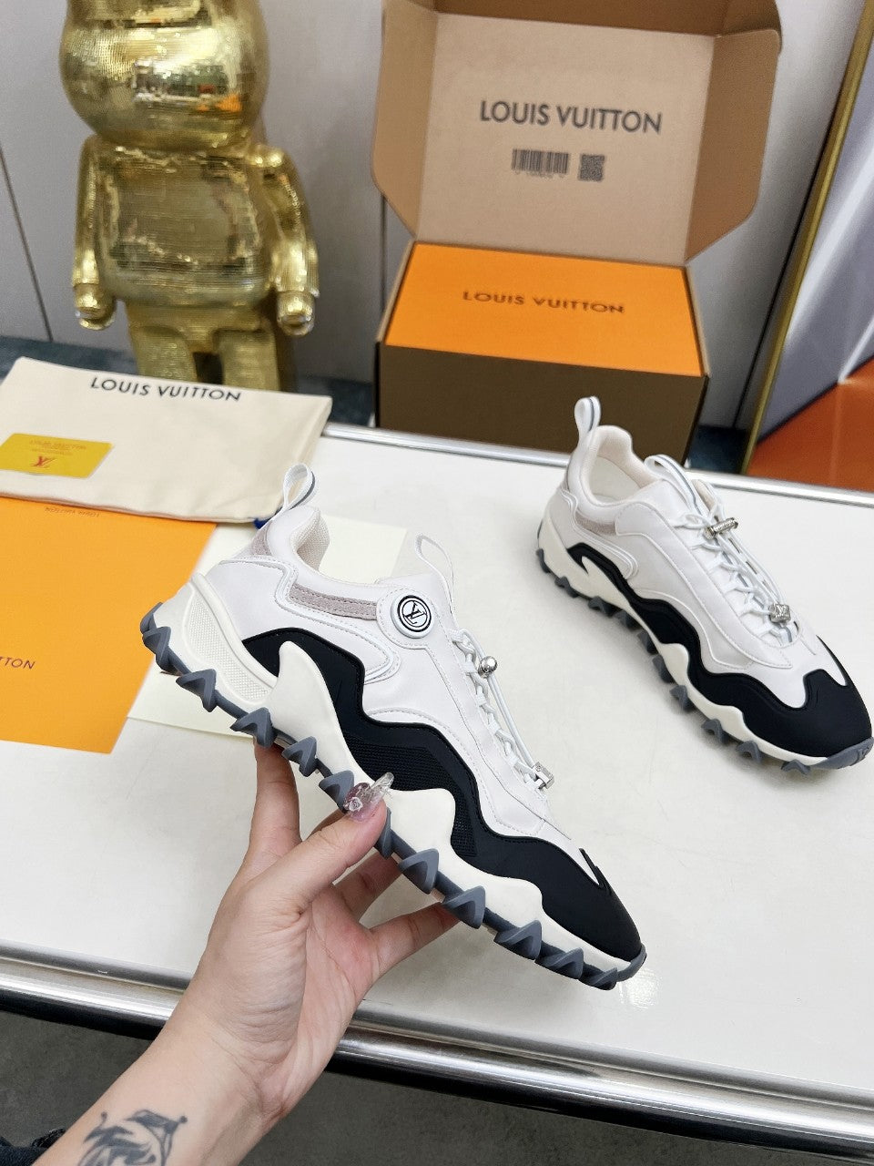 2105QE284Z Popular high-quality Shoes