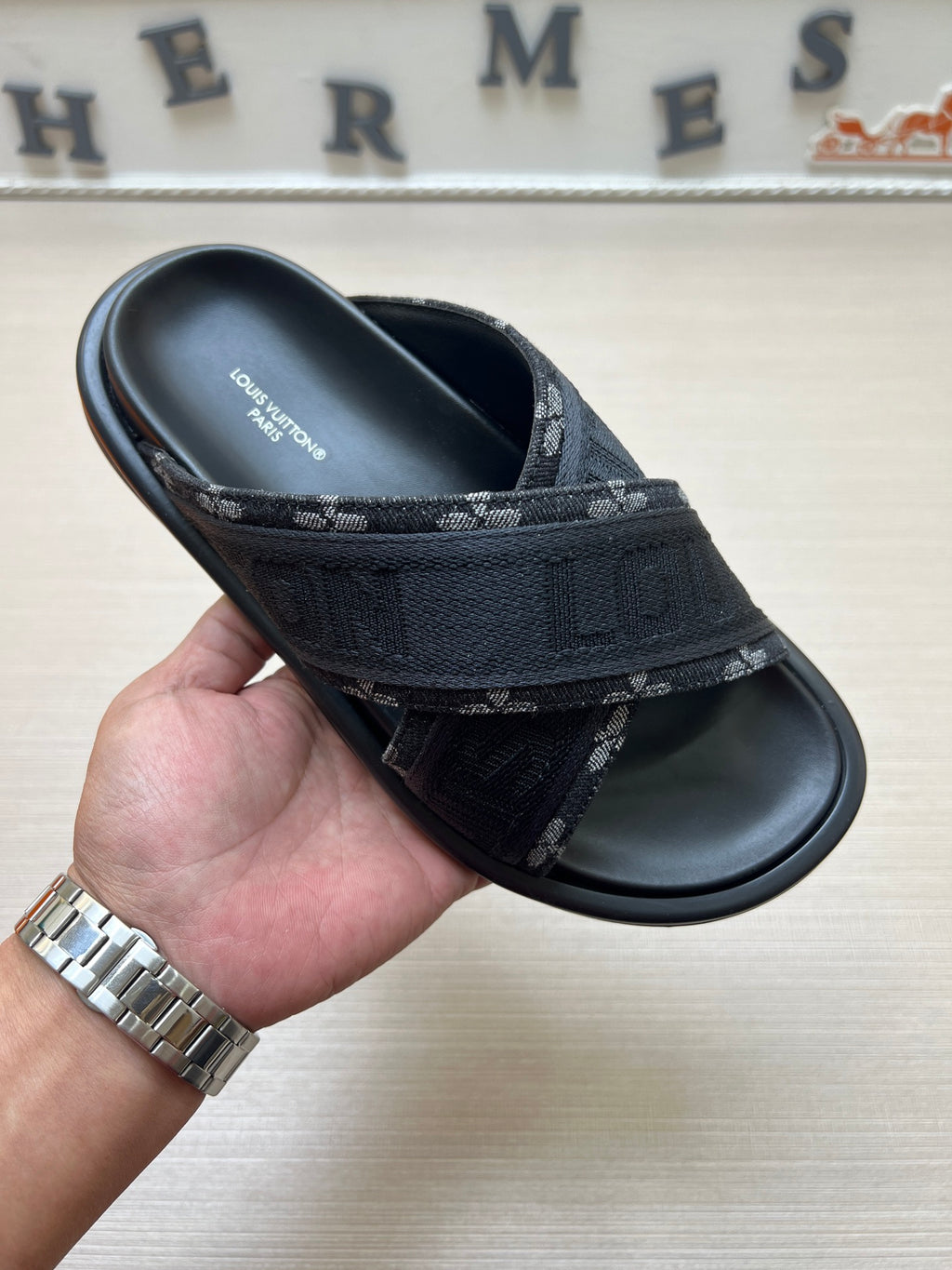 535ZE273Z Popular Slippers