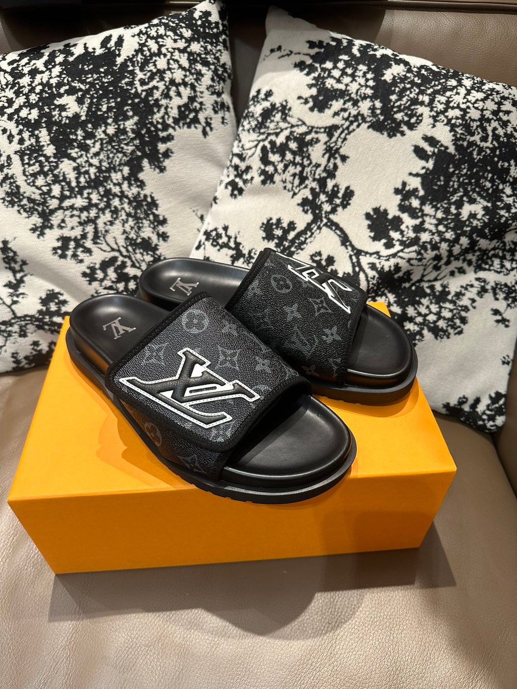 285ZE28Z  Popular leather Shoes