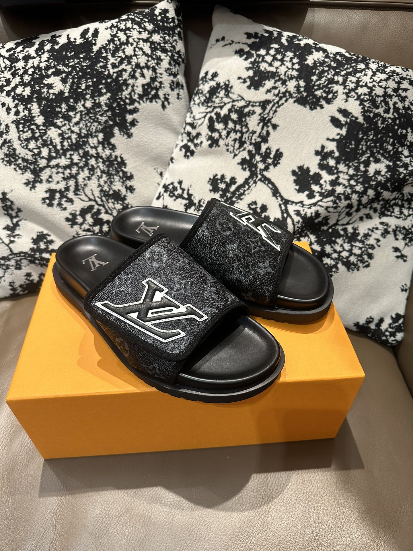 285ZE28Z  Popular leather Shoes