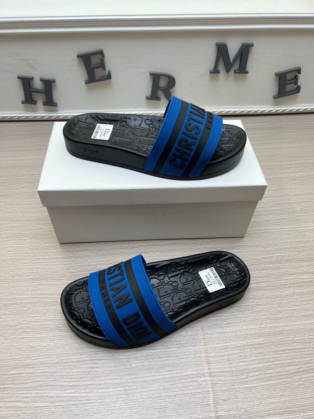 5LD212Z Popular Slippers