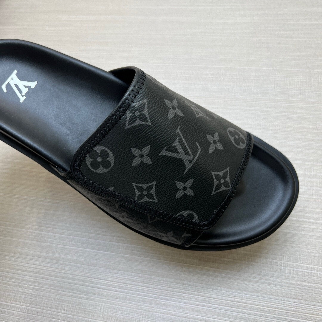 5WE245Z Popular Slippers