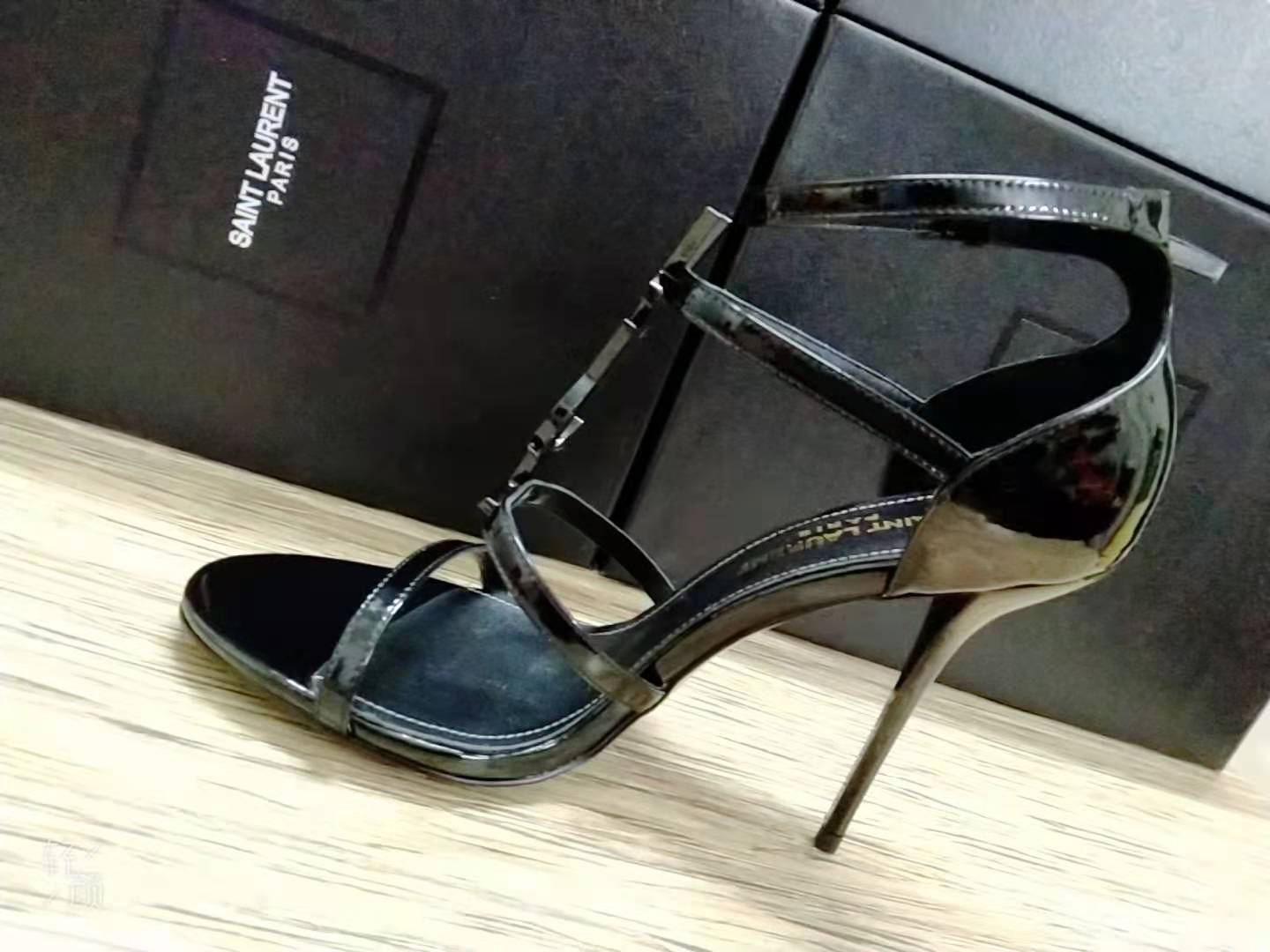 2XSL151Z Popular leather High heels