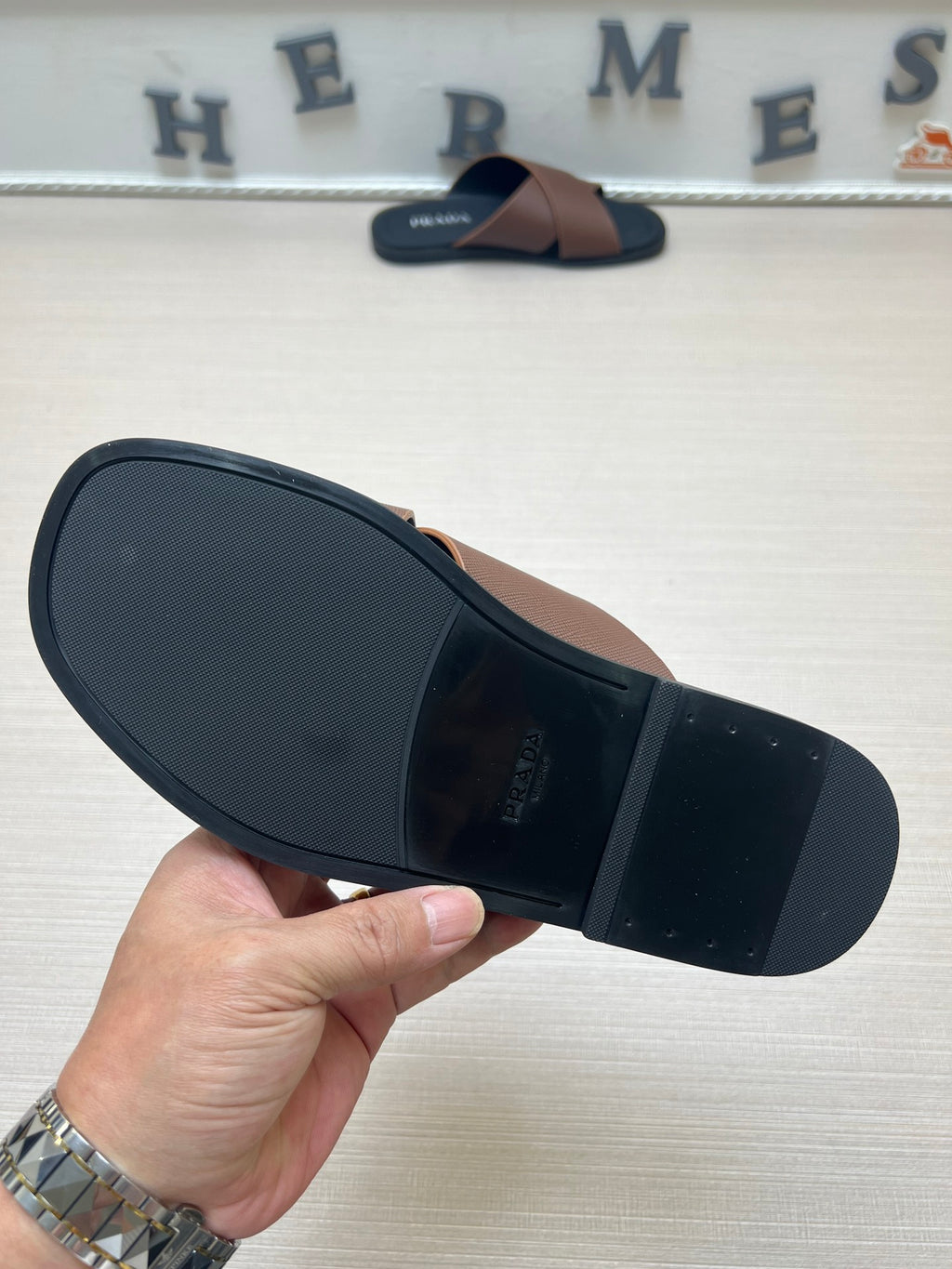 54PD76Z Popular slippers