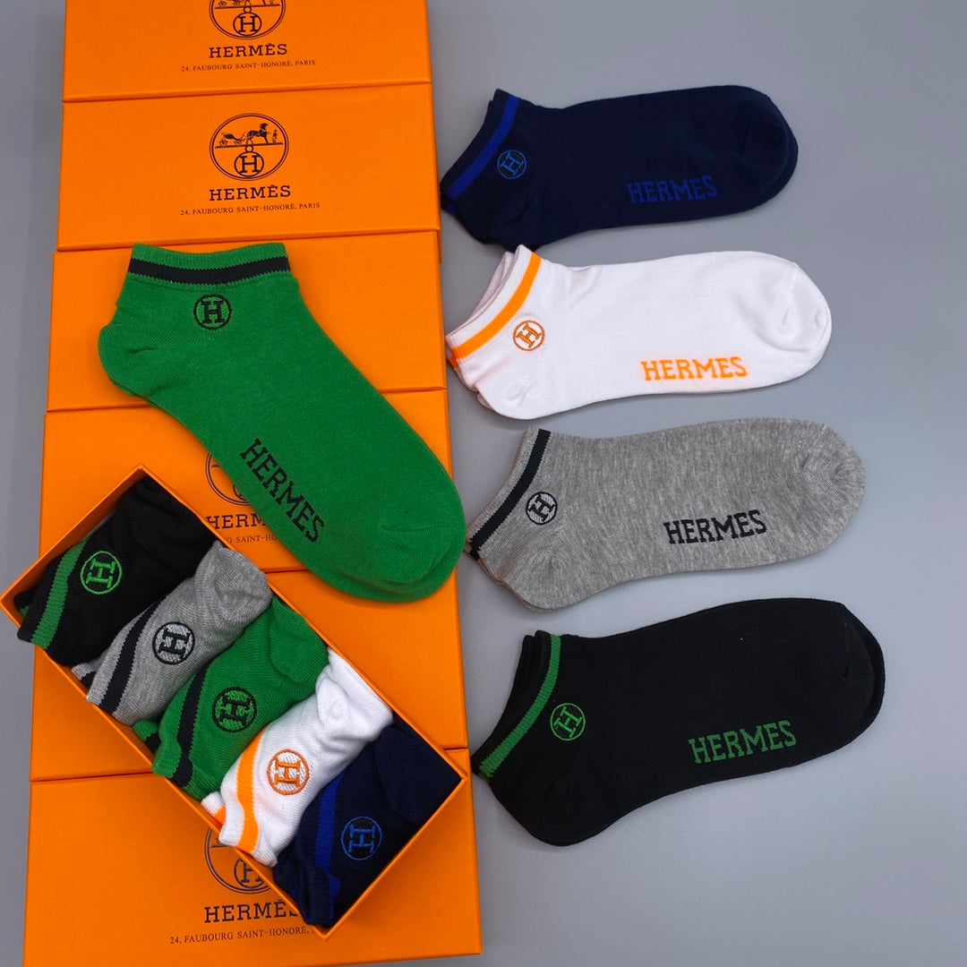 235QH52S Popular socks(5 pairs )