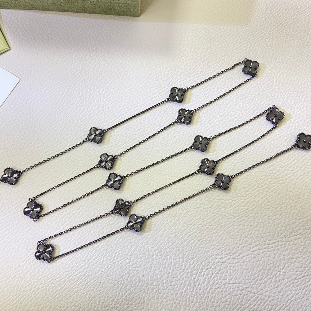 55QVA267X Popular 16 flowers Necklaces