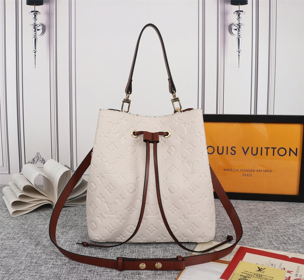 2XE60B Popular leather bag 