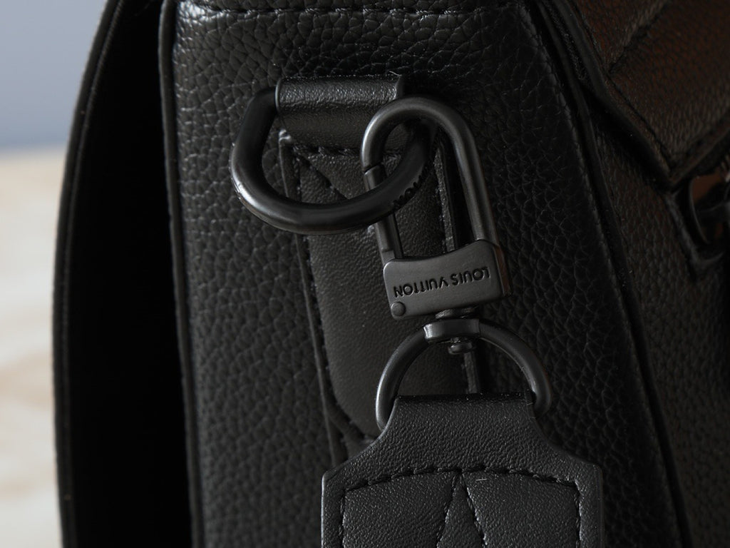 136PE78B Popular leather bag