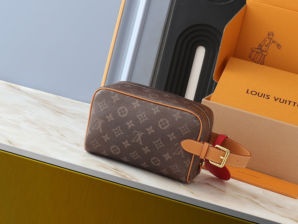 15RE69B  Popular   leather bag