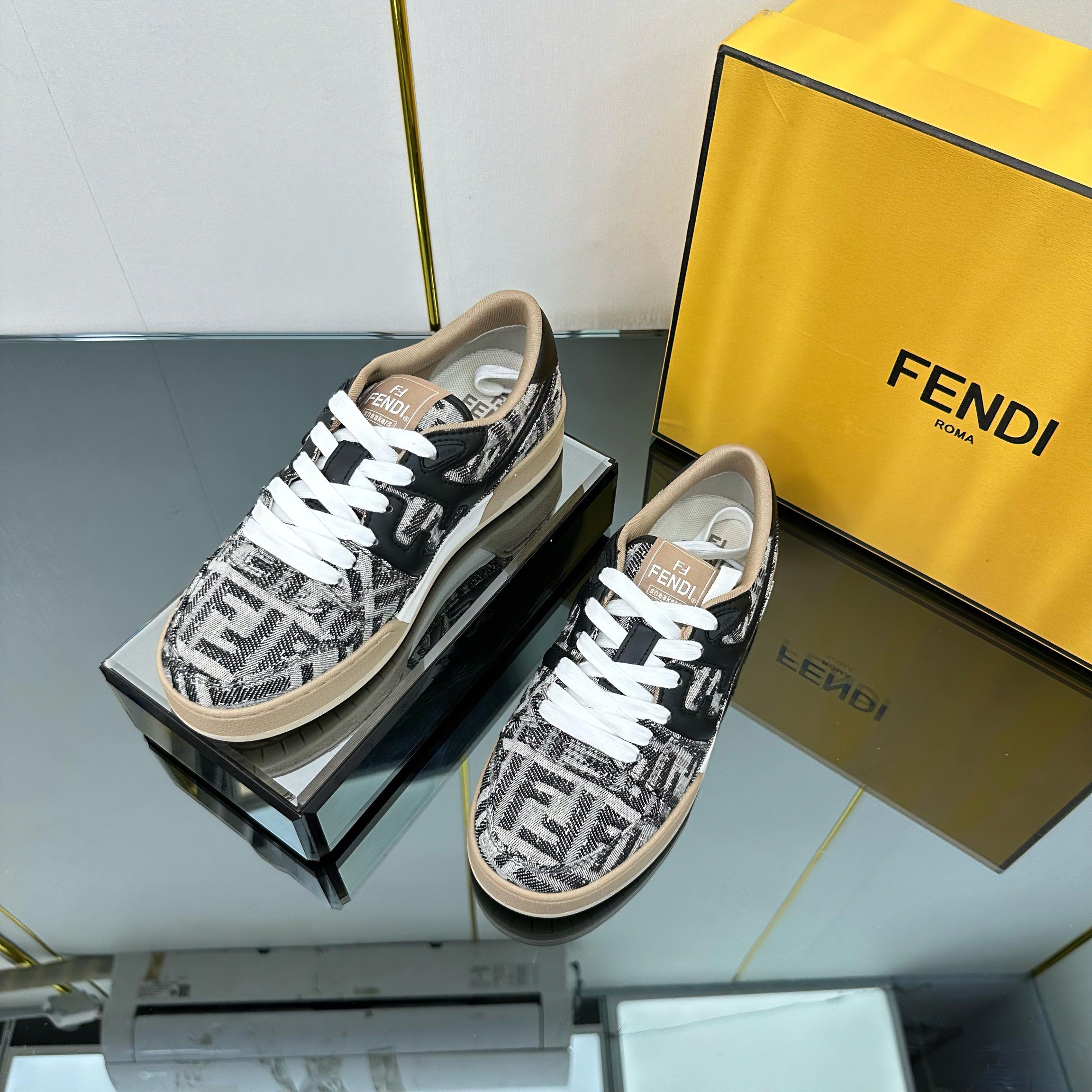 2105QF420Z Popular high-quality Shoes