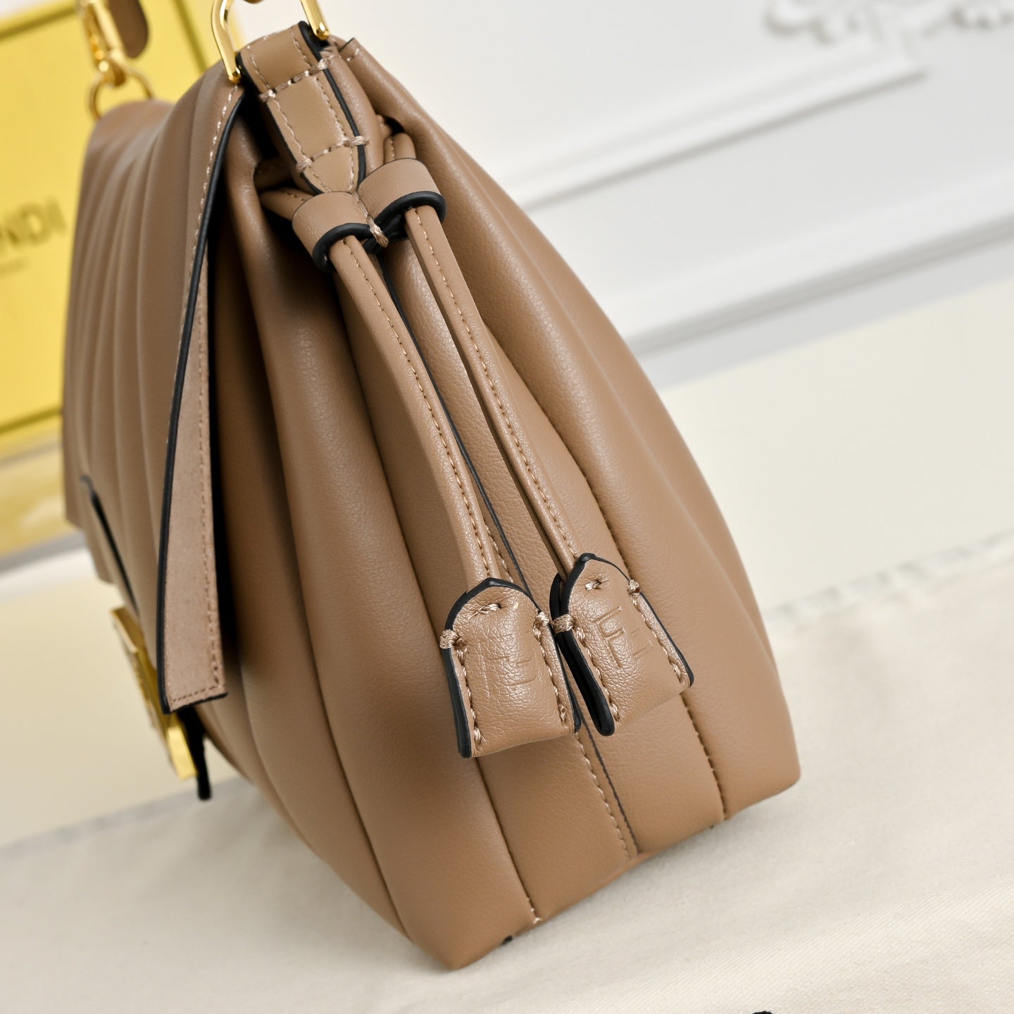 136PF106B Popular leather bag