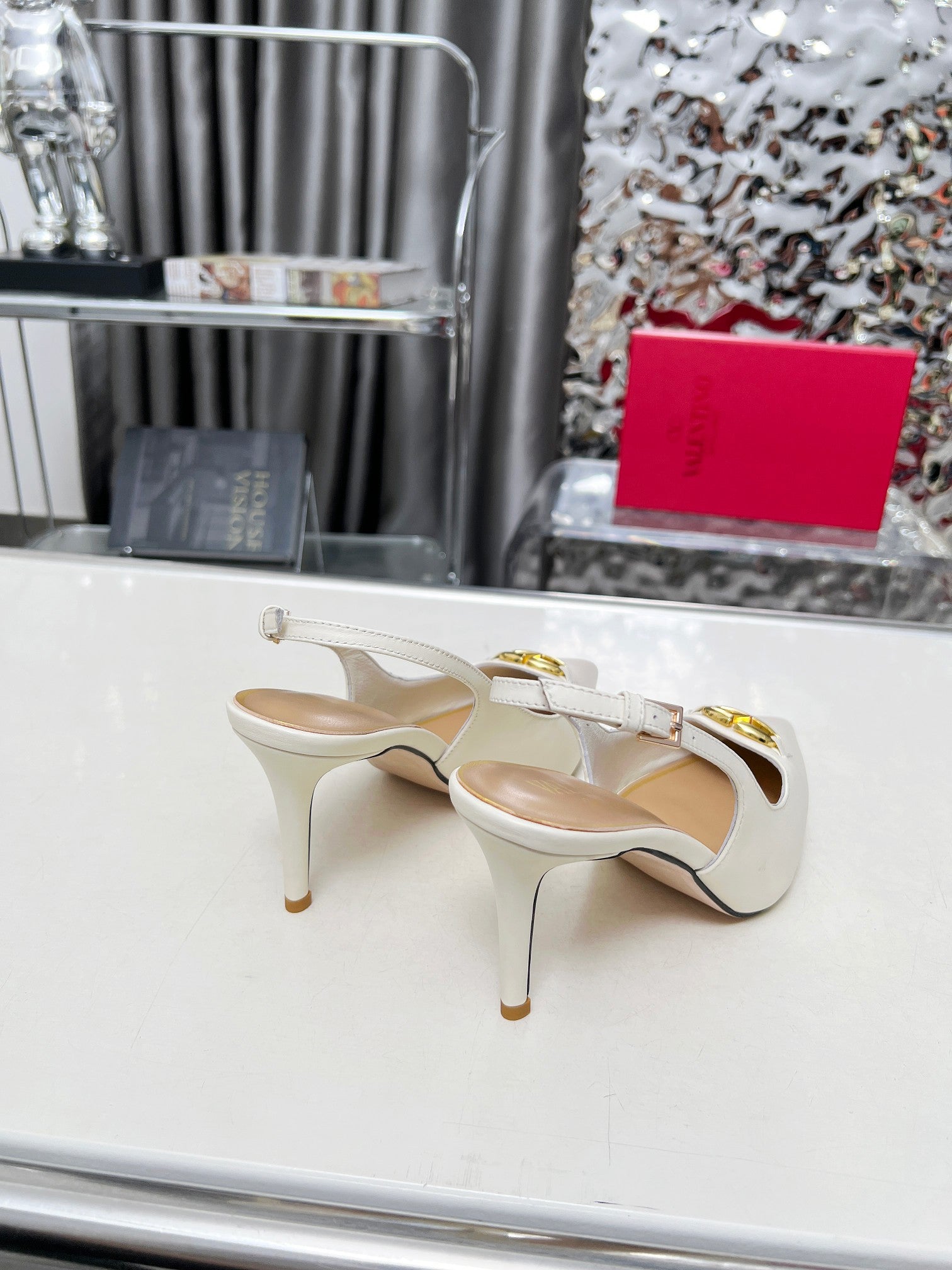 245RVL17Z  Popular leather  High heels
