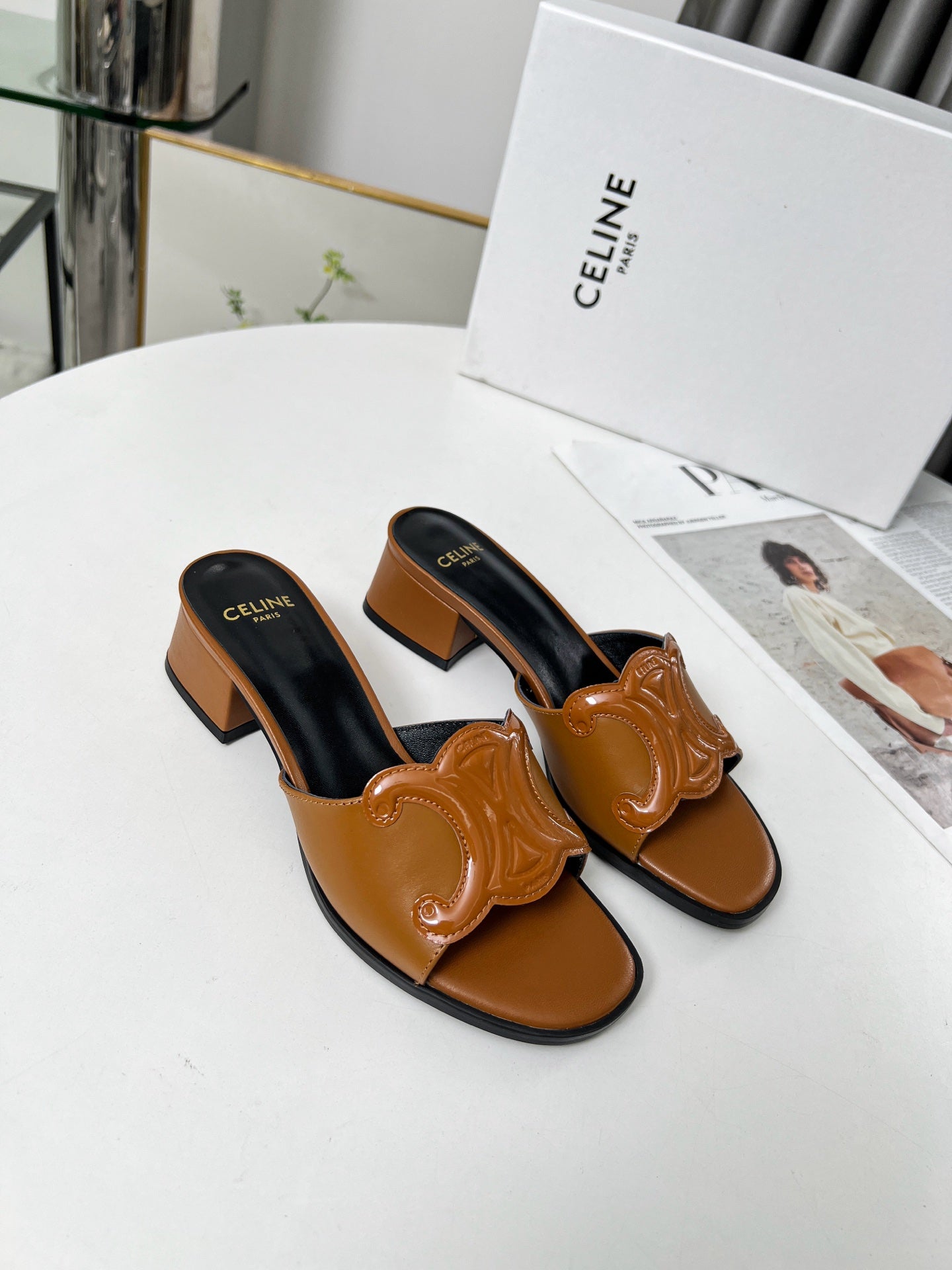 255QCL51Z Popular leather shoes