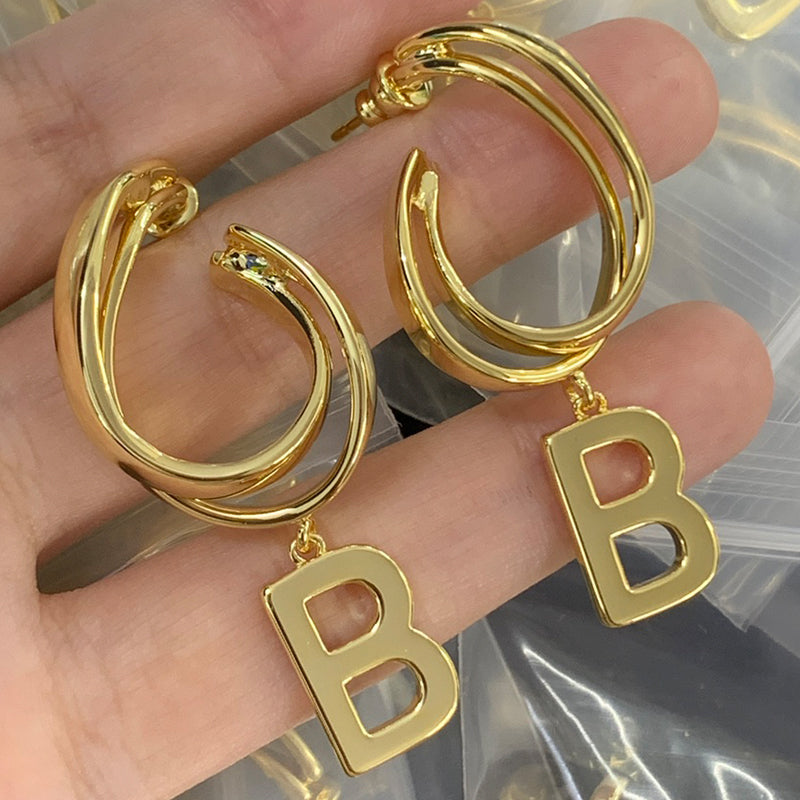84J28E Popular Earrings