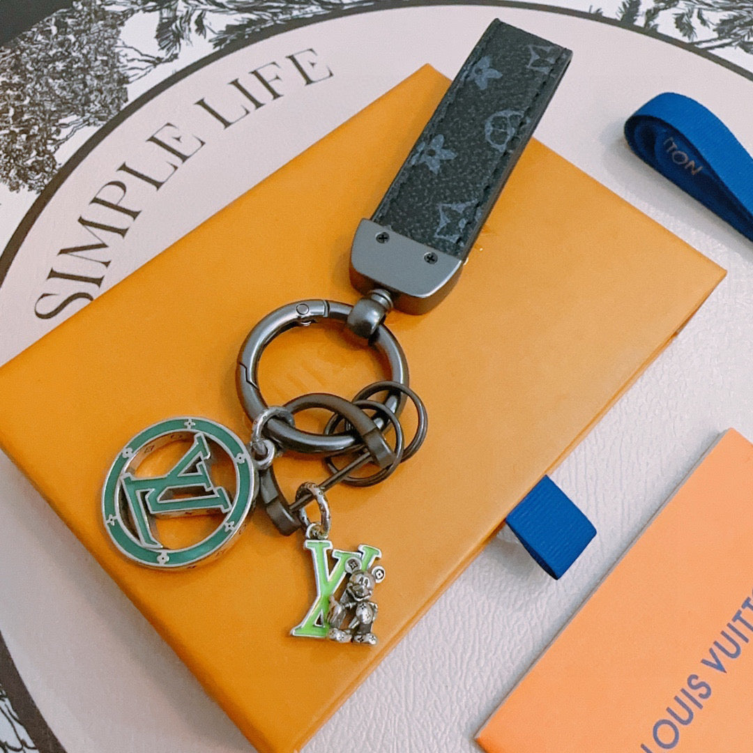 35ZE68A Popular bag 's charms accessories