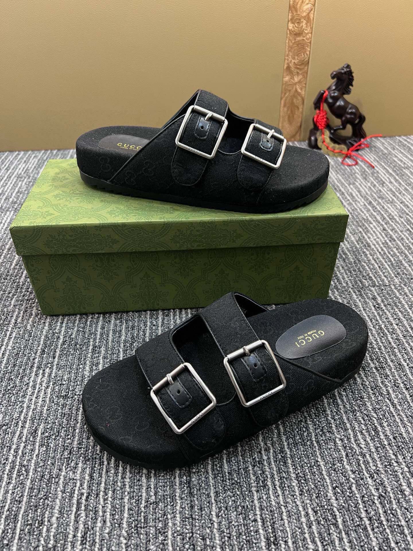 54B123Z Popular slippers