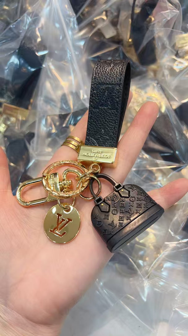 35ZE21A Popular bag 's charms accessories