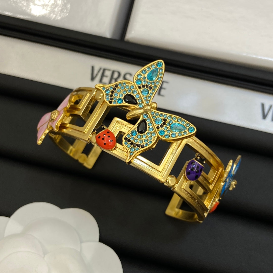 15QV65K  Popular Bracelets