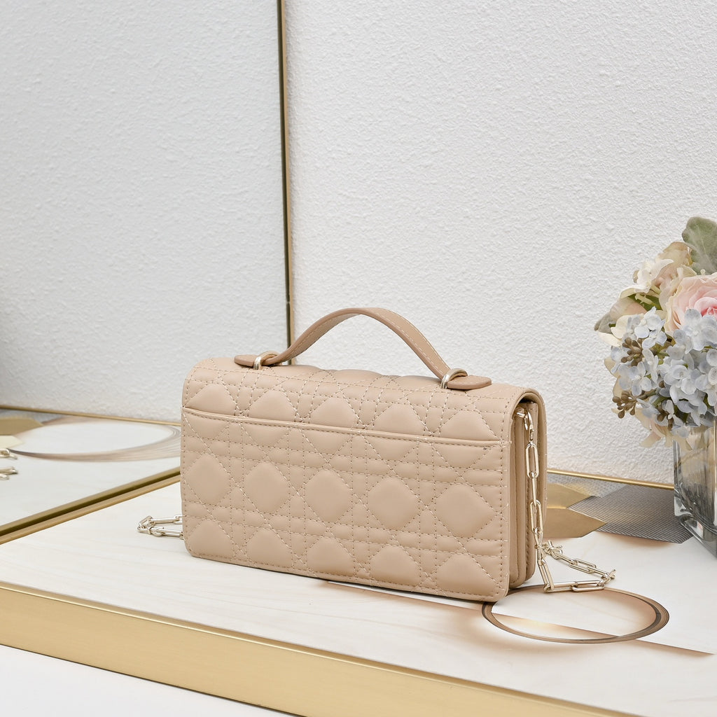 136ND26B Popular leather bag