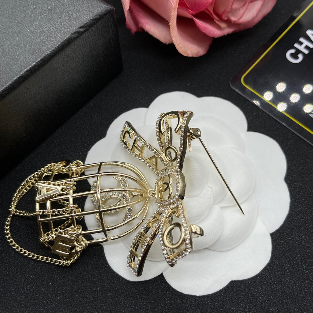 14C845X   Popular Brooch